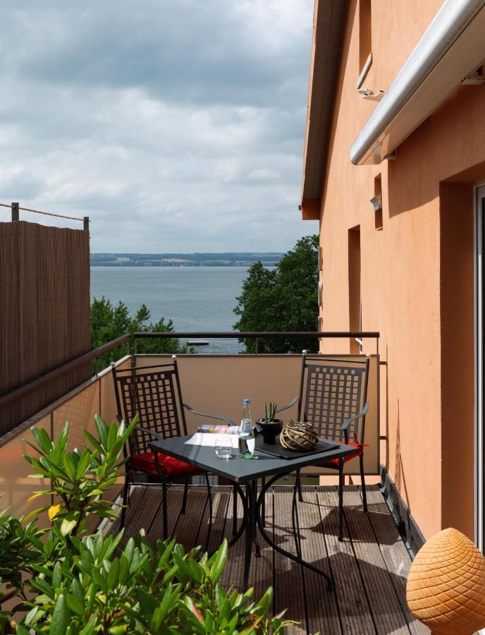 Single Room with Balcony,941983822:JPEG