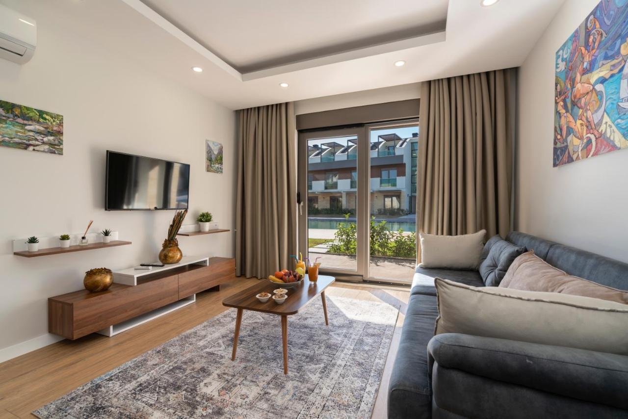 Suite mit Poolblick