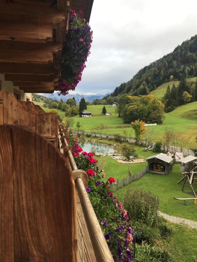 Doppelzimmer mit Balkon