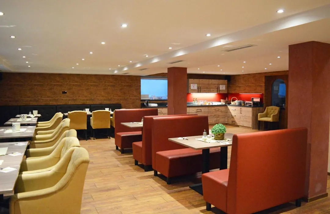 Aparthotel Jägerhaus-1