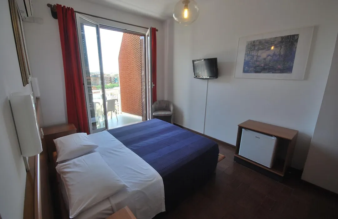 Hotel Paco-1