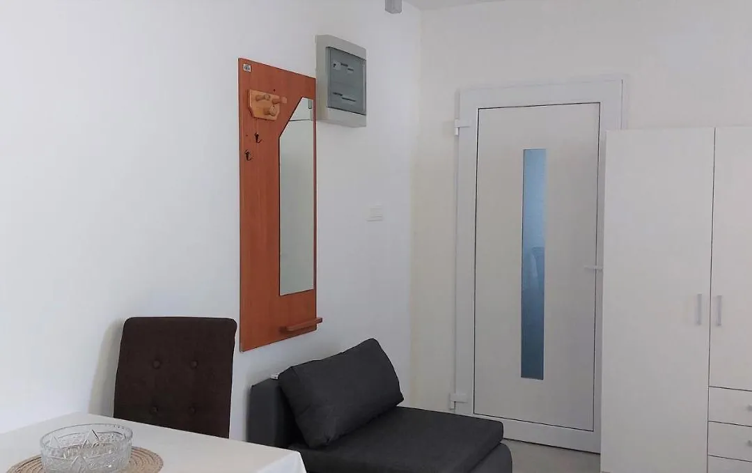 Amore House With Apartment-1