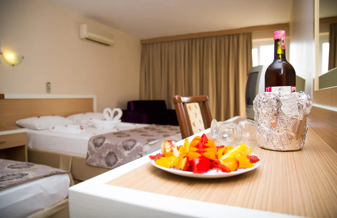 Tuntas Beach Hotel Altinkum-1