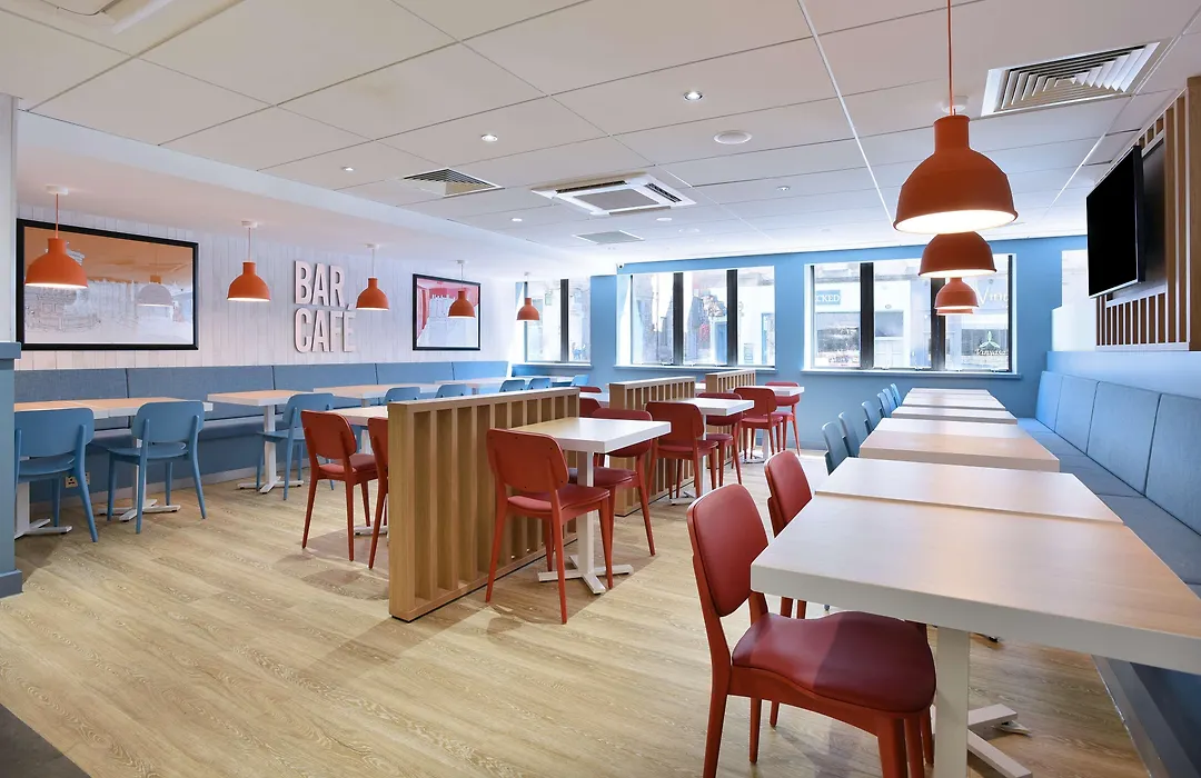 Travelodge Edinburgh Central Hotel-1