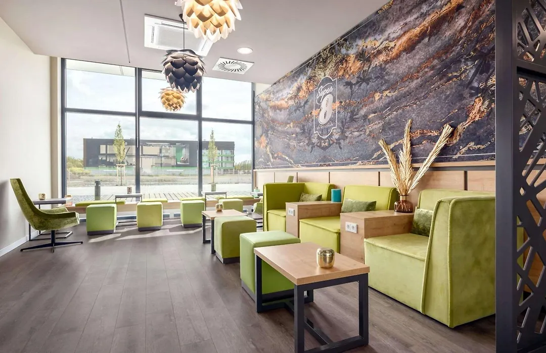Super 8 by Wyndham Oberhausen am Centro-1