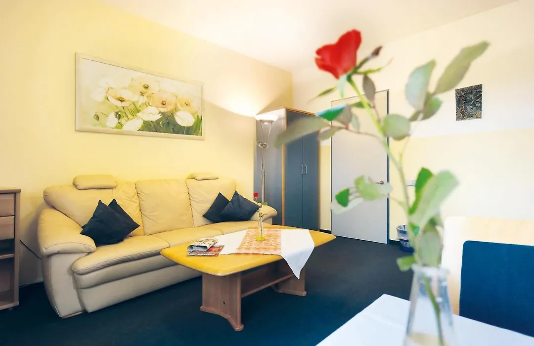Hotel Regenbogenhaus-1