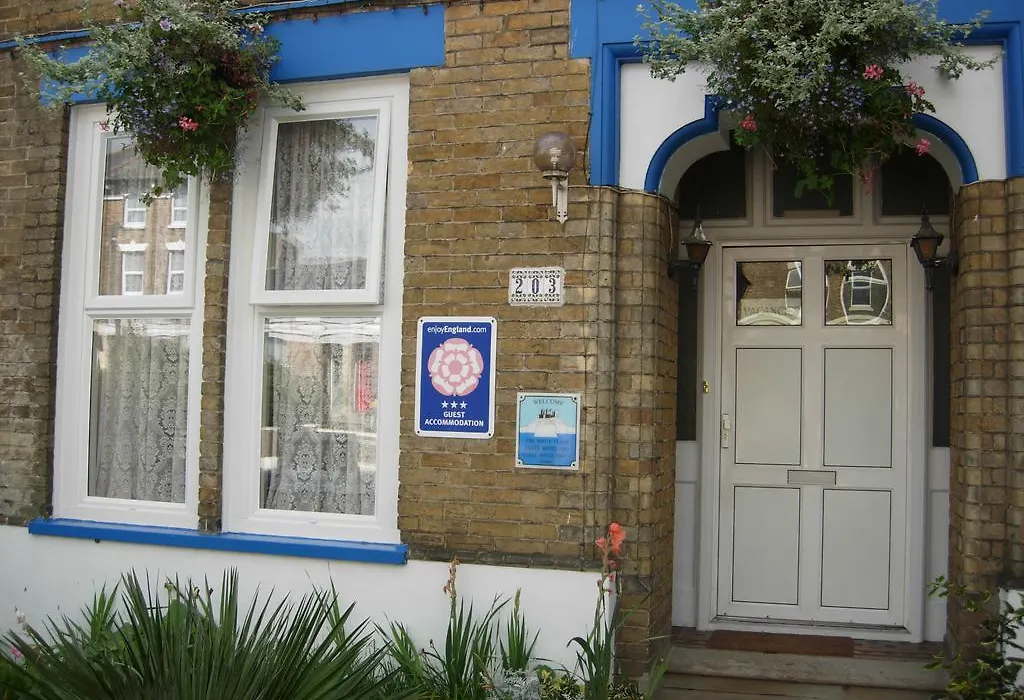 Longfield Guest House-1