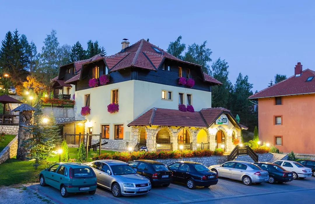 Guest House Vila Bajka-1