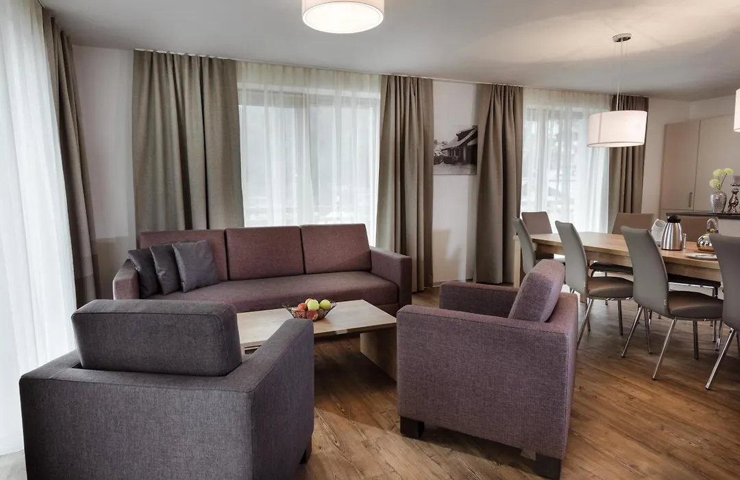 AlpenParks Hotel&Apartment Central Zell am See-1