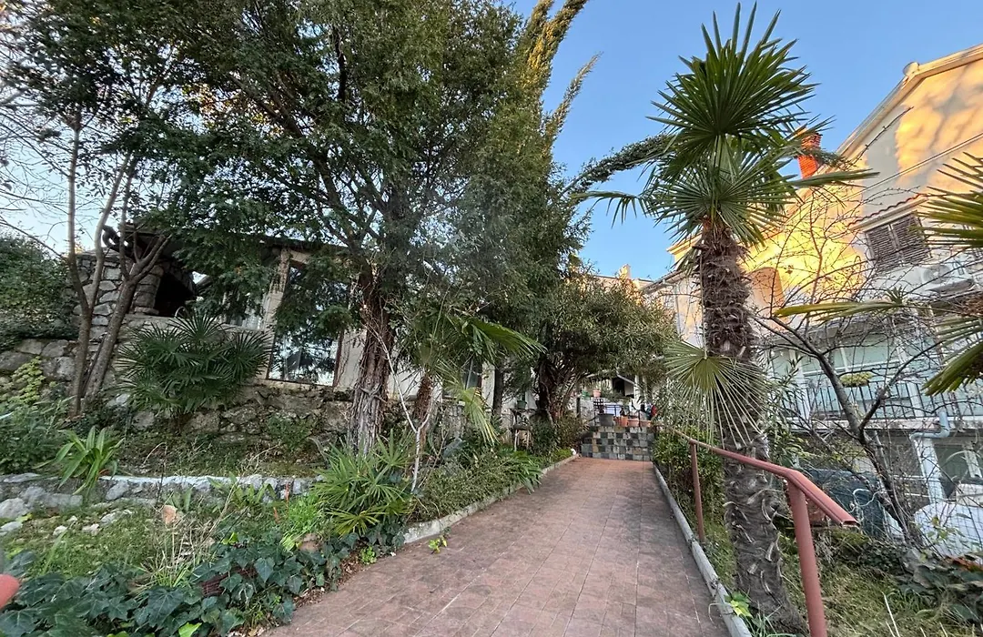 Opatija Rooms & Apartments Semic - Free Parking And Sea View-1