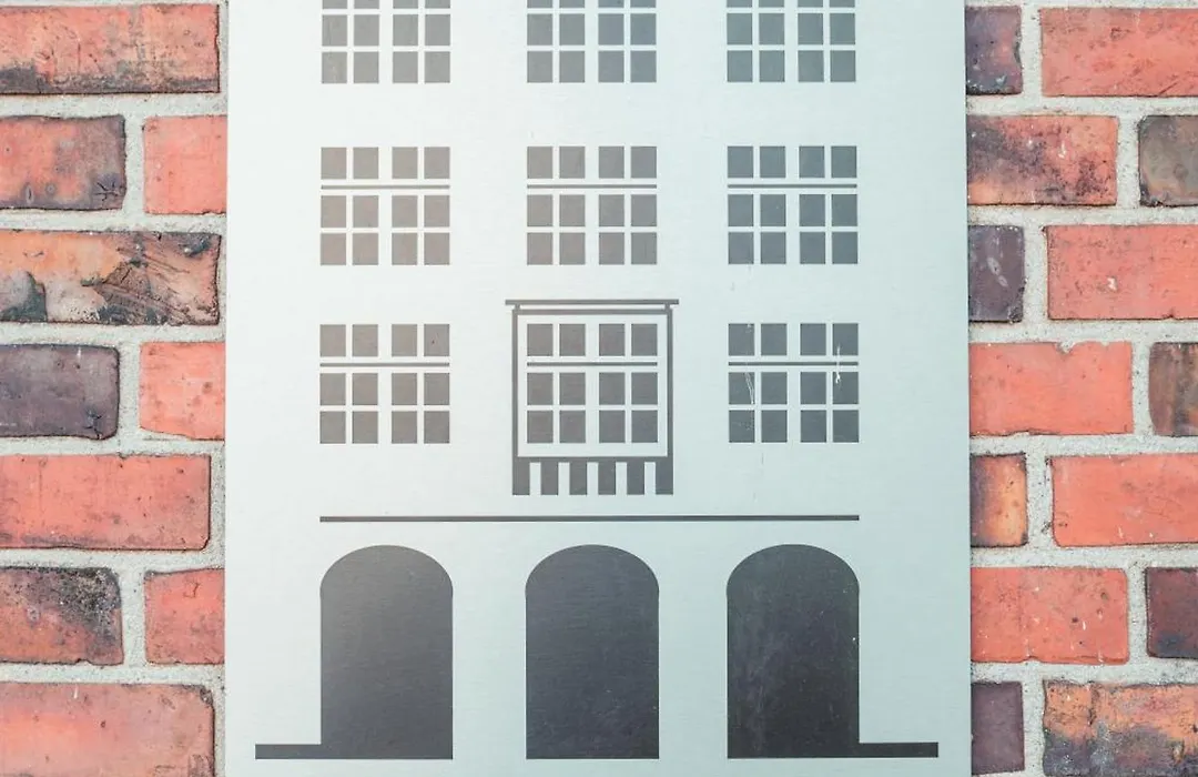 City Hotel-1