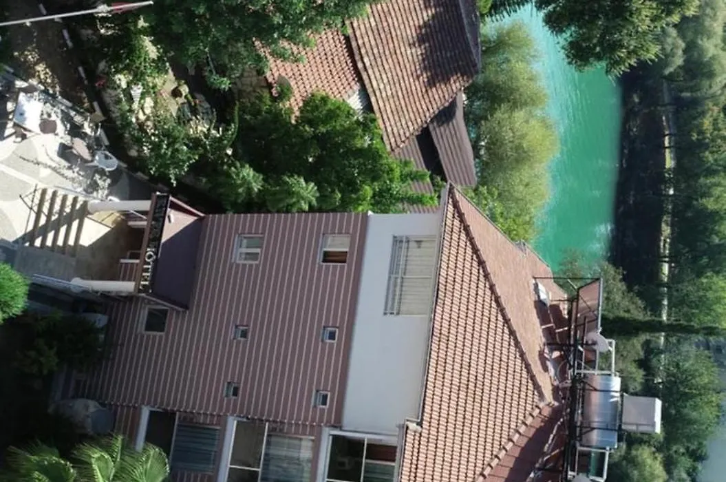 River Hotel-1