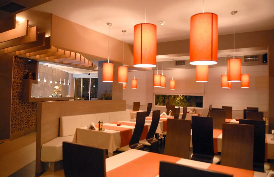 Hotel Avis-1