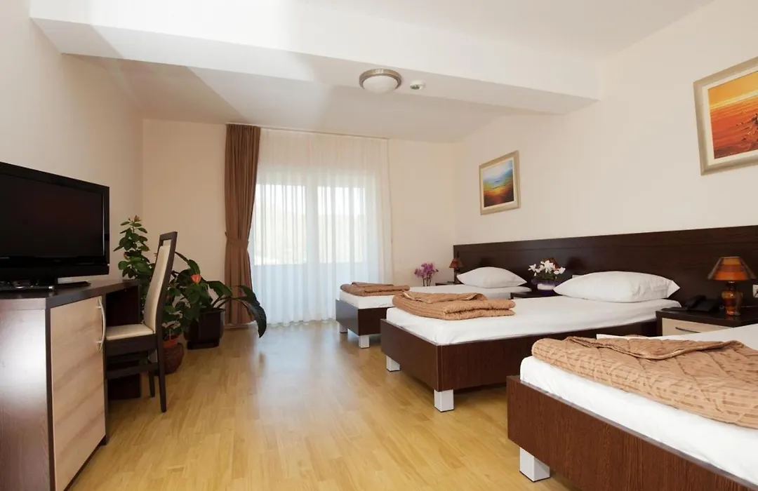 Hotel Orka-1