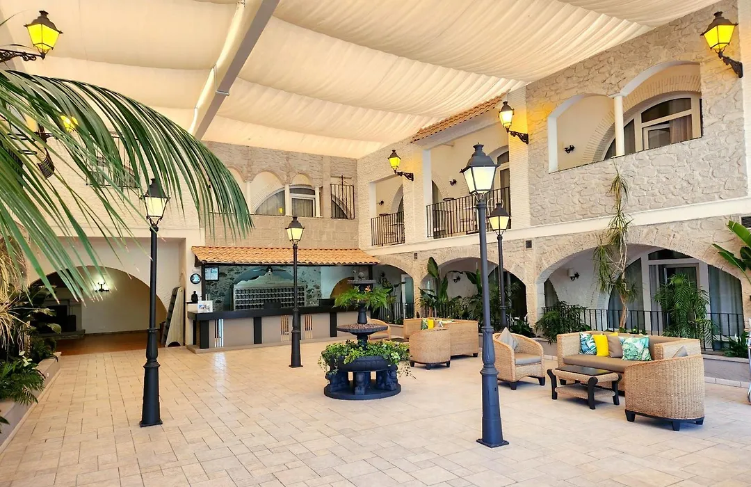 Hotel Castell Blanc-1