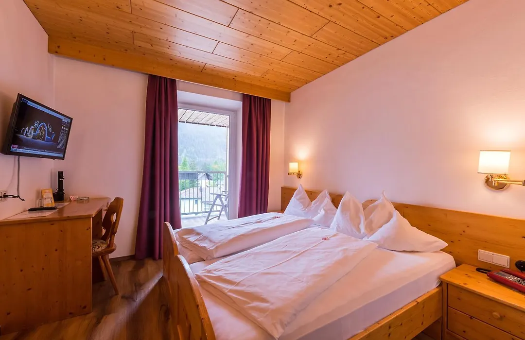 Hotel Dolomiten-1