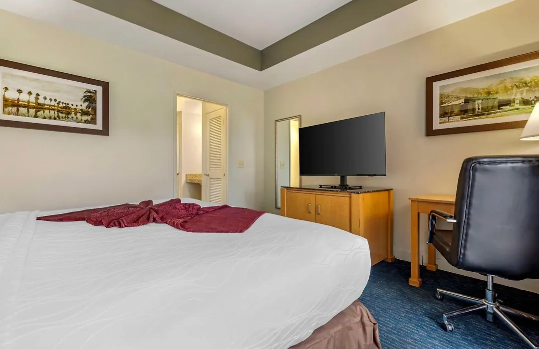 Best Western Plus Palm Desert Resort-1