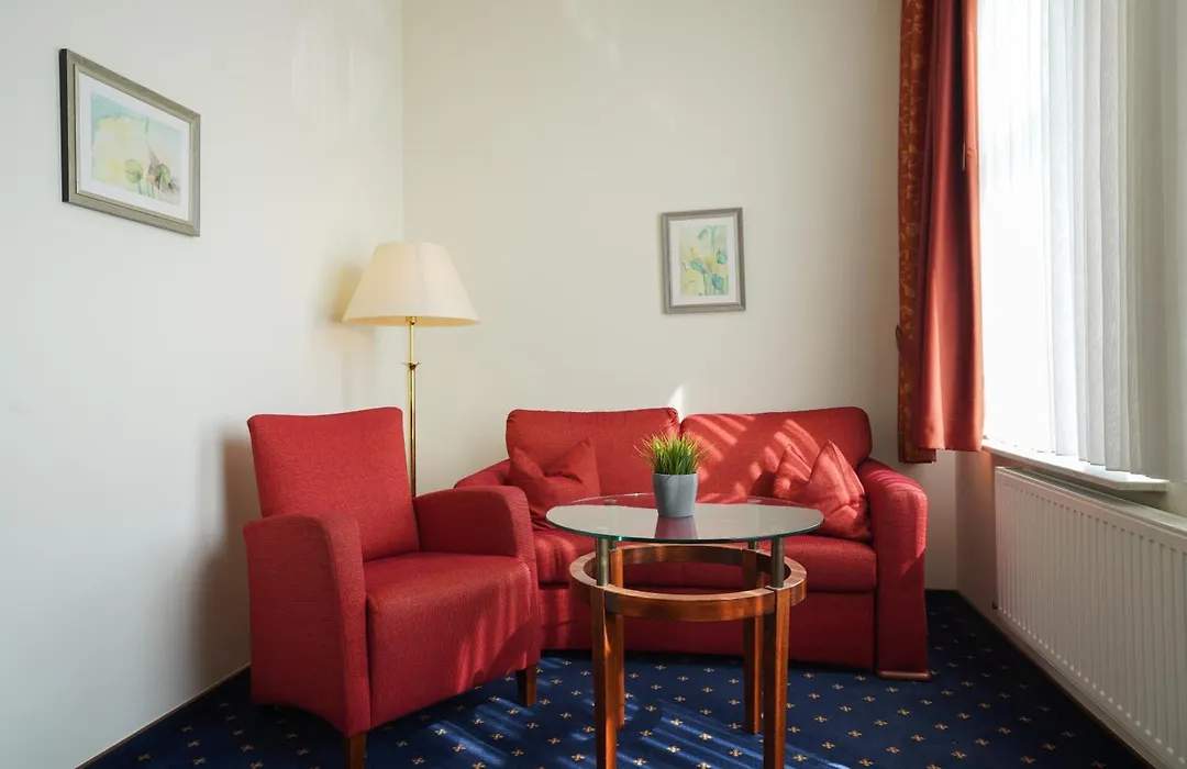 Strandhotel Ostfriesenhof-1