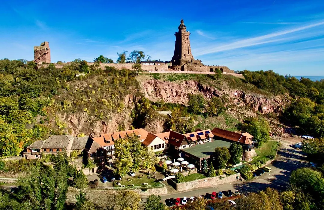 Burghof Kyffhäuser-1