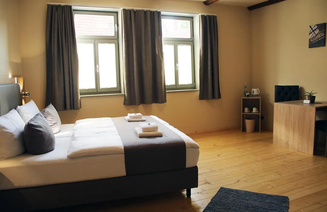 Hotel Garni Tilia-1