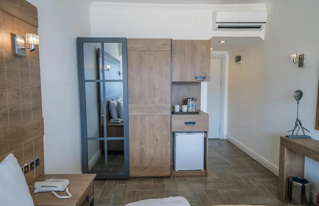Aurasia Beach Hotel-1