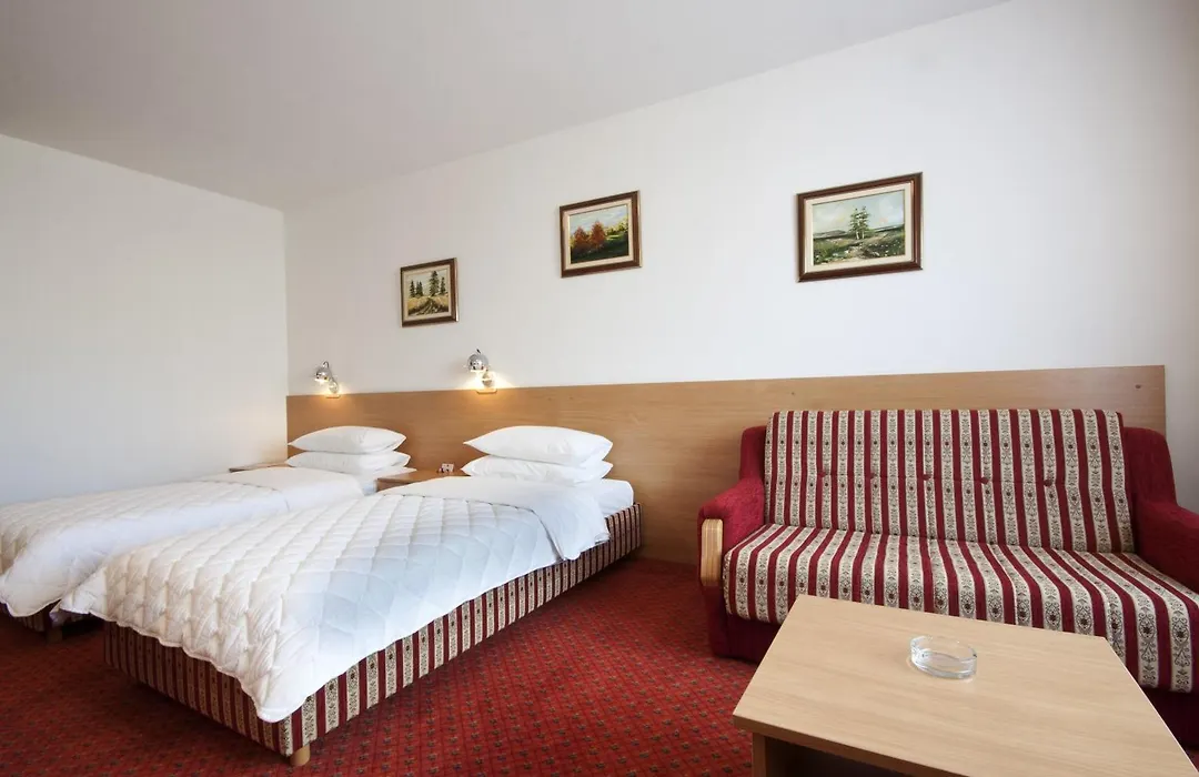 Hotel Grand-1
