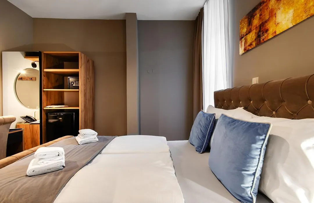 Vayalen Boutique Hotel-1