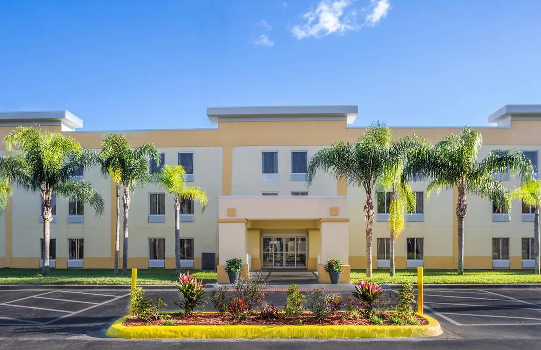 La Quinta By Wyndham Orlando Universal Area - Free Shuttle To Universal-1