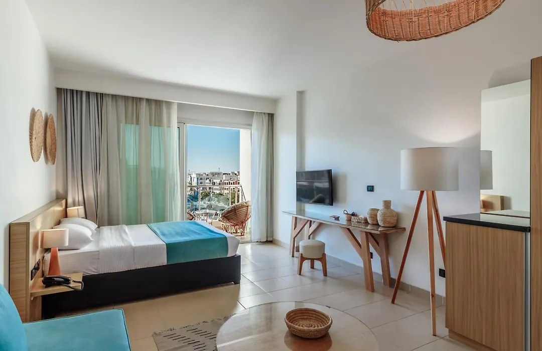 Redcon Suites-1