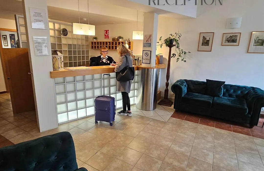 Hotel Claris-1