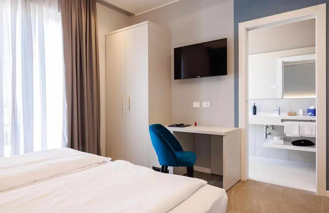 Hotel Paradiso-1