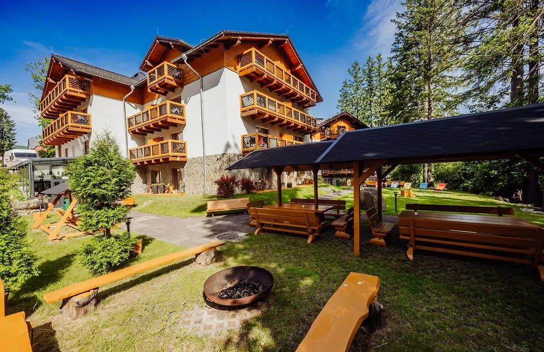Hotel Na Skarpie-1