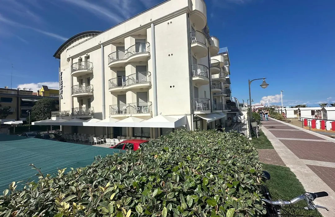 Hotel Vienna-1