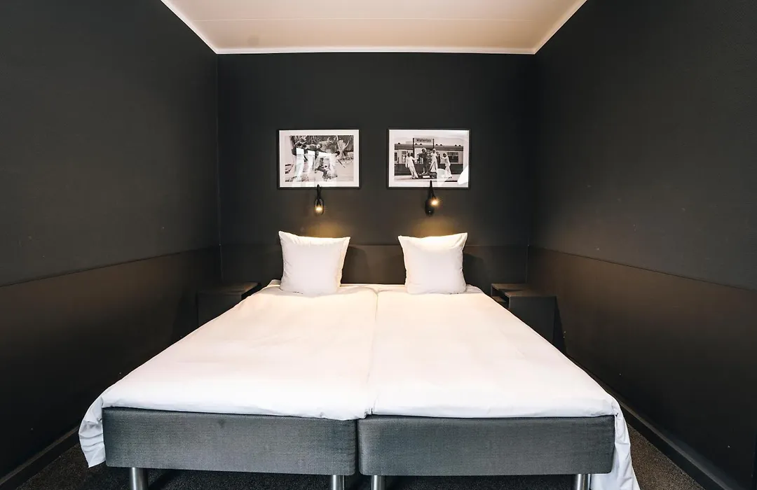 Hotel Maritime-1
