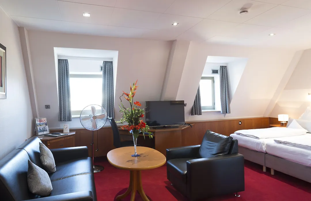 TOP Hotel Amberger-1