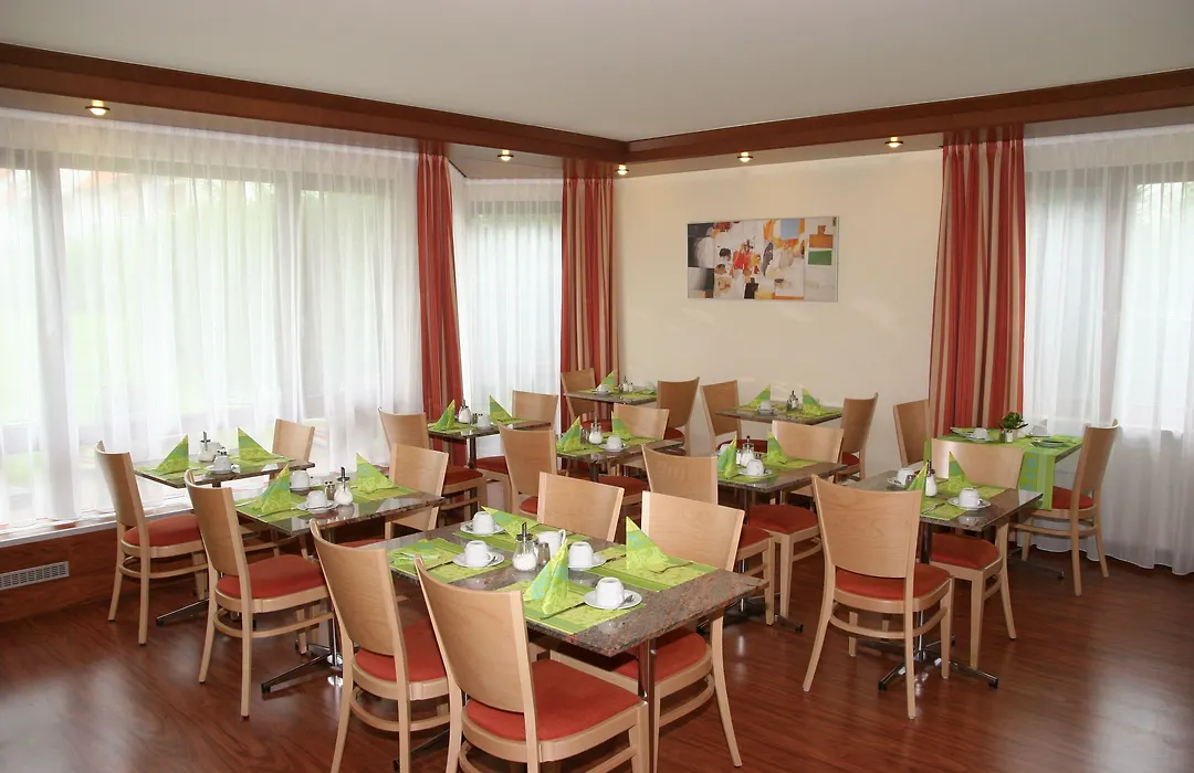 Hotel Flora Möhringen-1