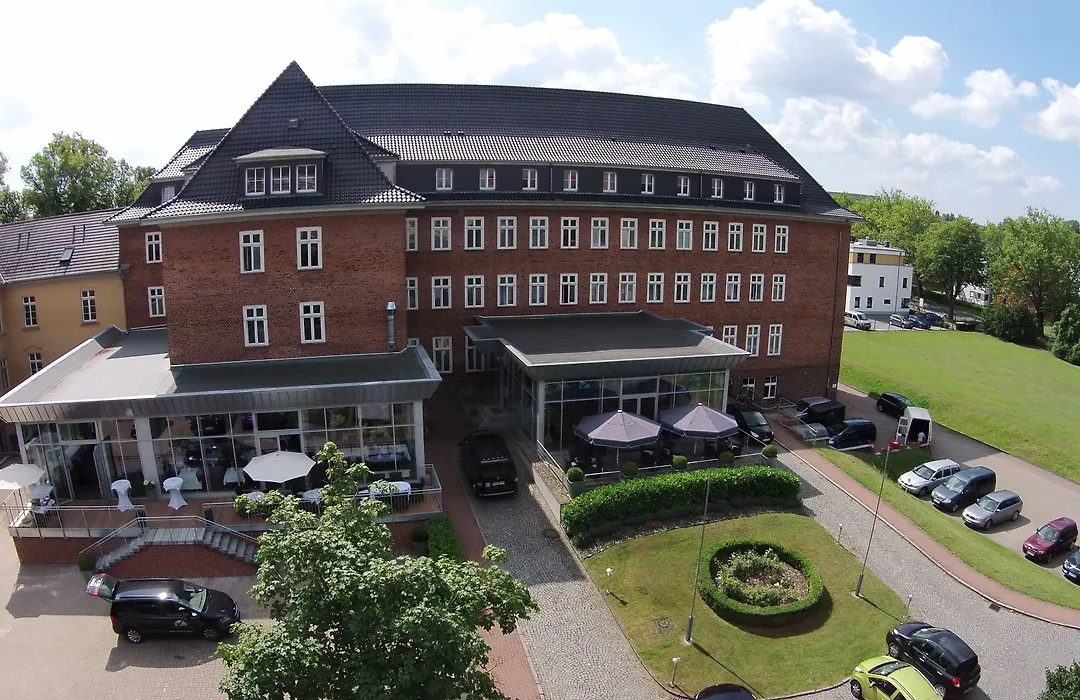 Hotel am Schlosspark-1