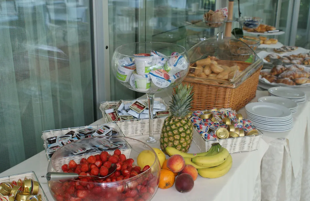 Hotel Marina-1