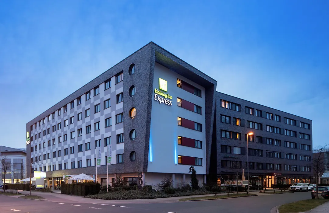Holiday Inn Express Bremen Airport By Ihg-1