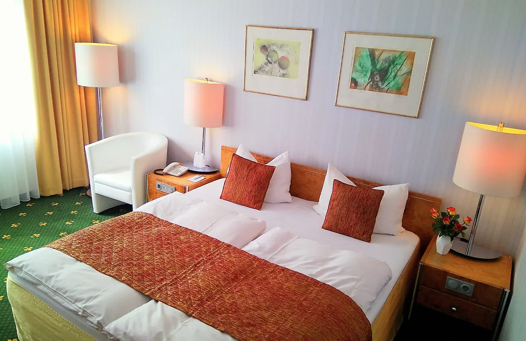 Alexa Hotel-1
