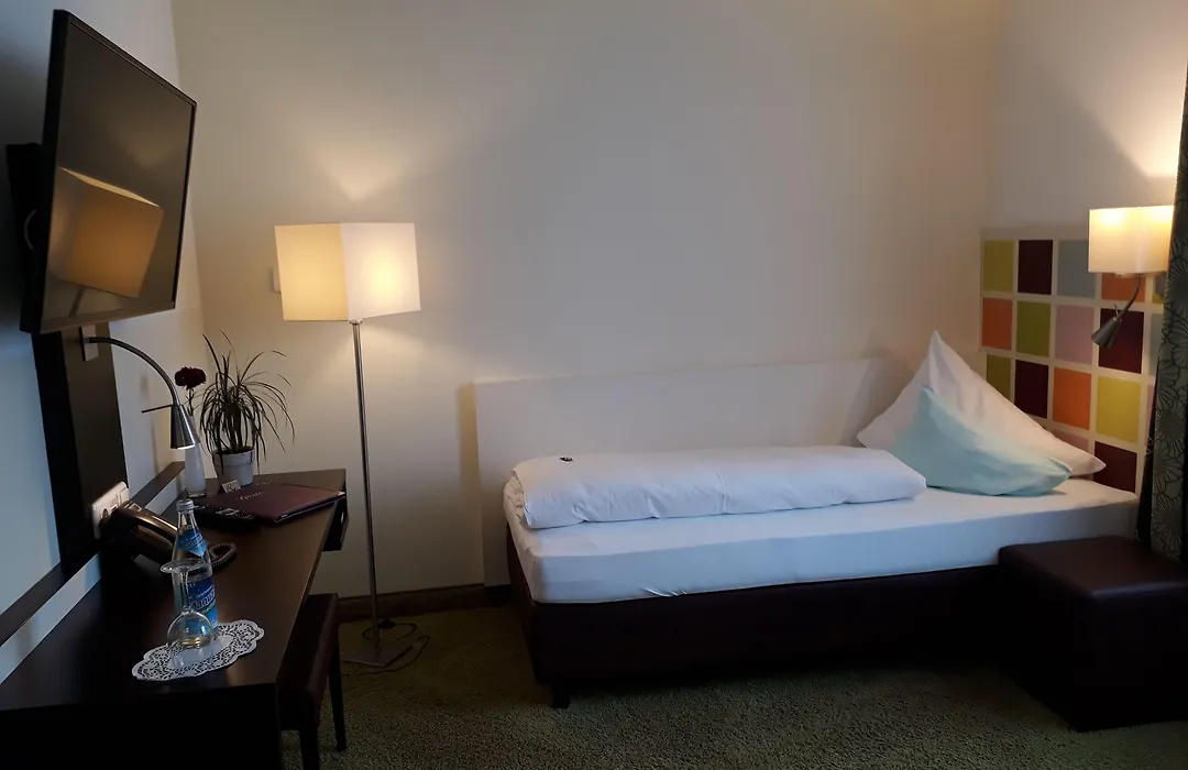 Hotel Arooma-1