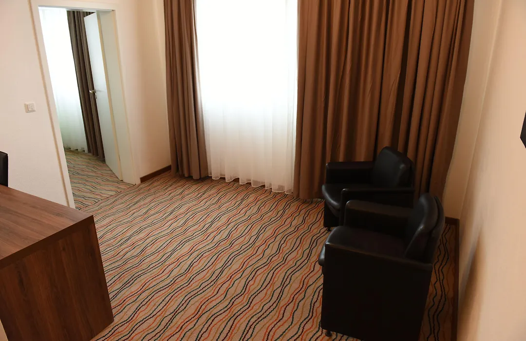 Hotel Olive Inn-1