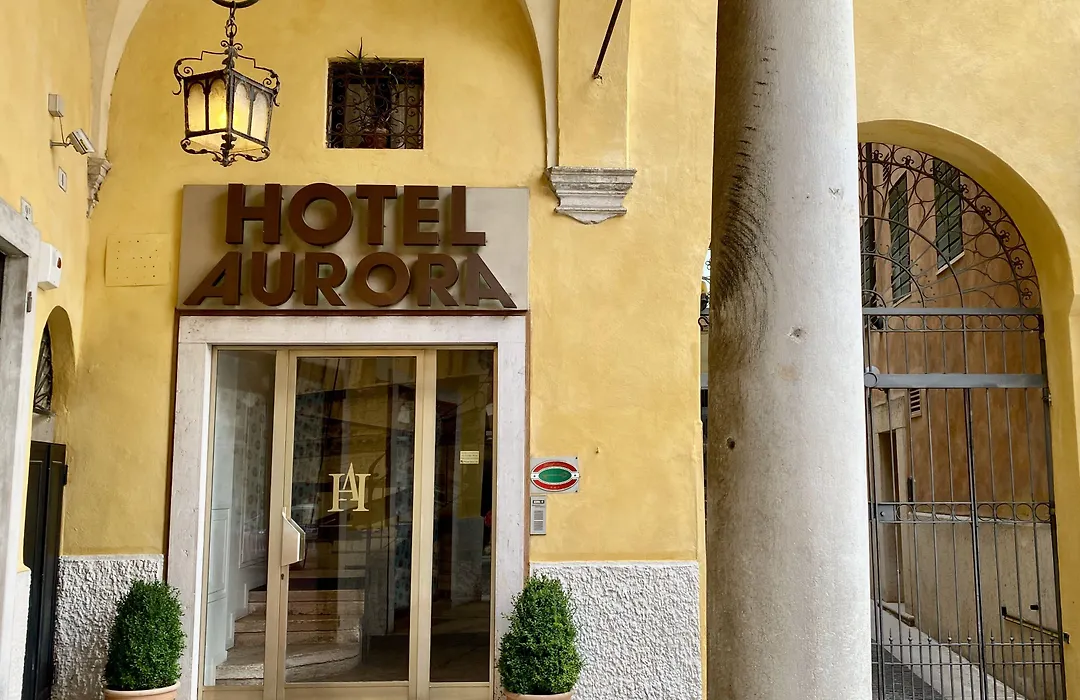 Hotel Aurora-1