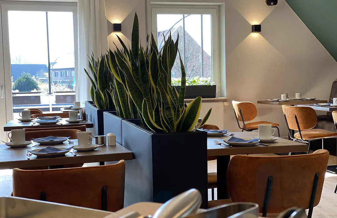 Hotel zur Bever-1
