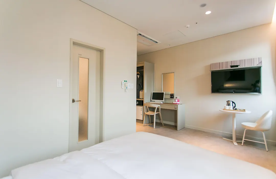 H Avenue Hotel Idae Shinchon-1