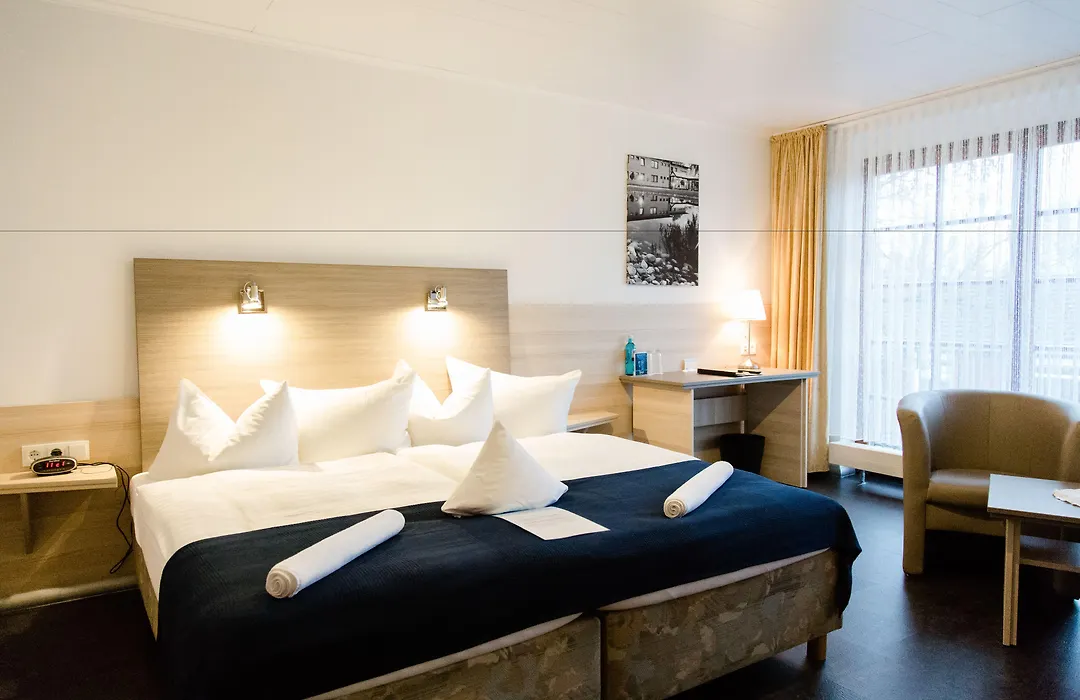 Friesen Hotel-1