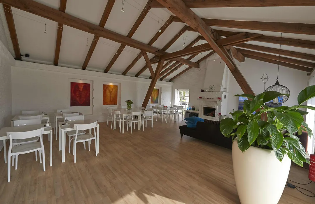 urraum Hotel-1
