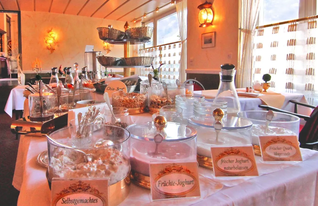 Hotel Weingärtner-1
