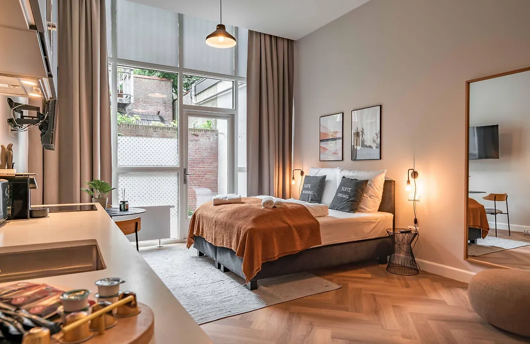 Limehome The Hague Keizerstraat-1