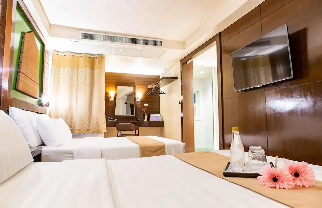 D&D Inn Khaosan-1